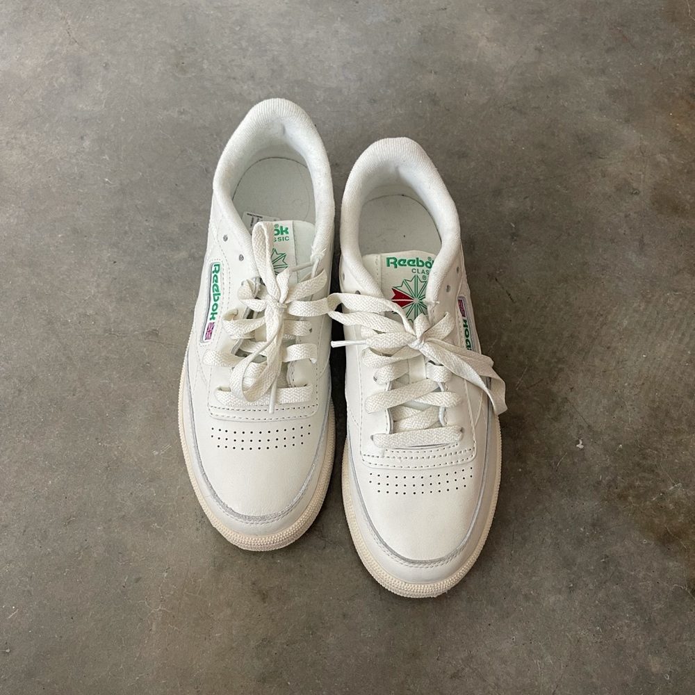 Vintage Classic Club C Reebok Sneakers